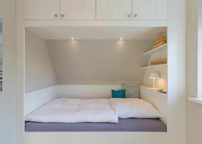 Hues Holm Vakantiehuis Alkersum