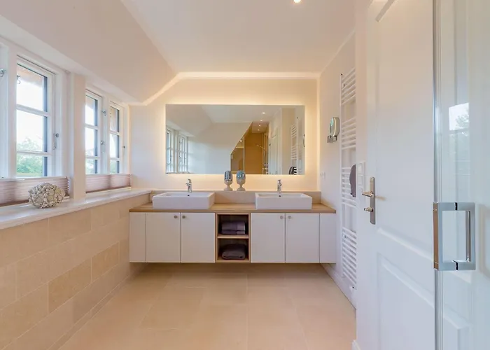 Hues Holm Vakantiehuis Alkersum